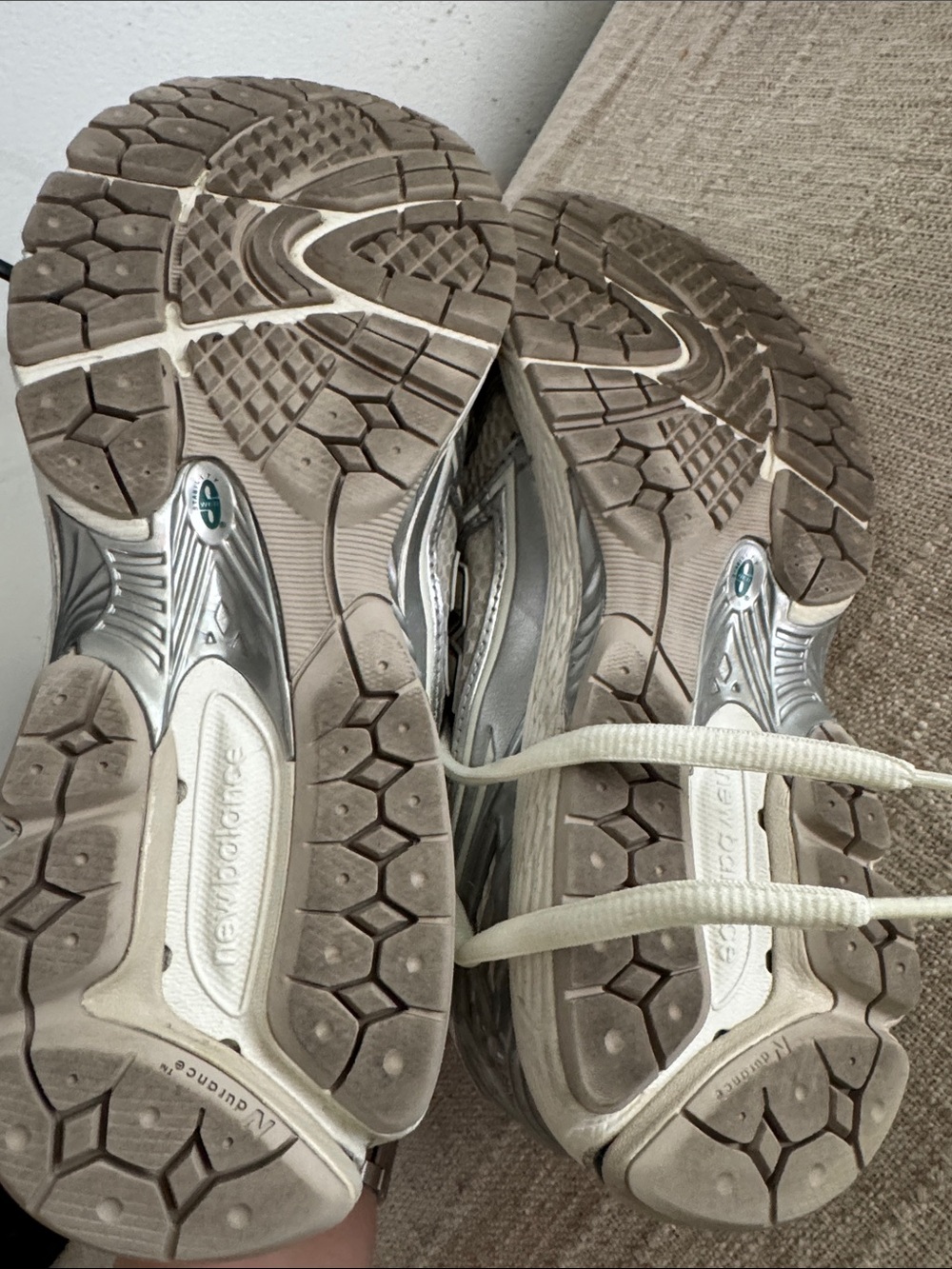 New Balance 1906 sneakers - Picture 7 of 8
